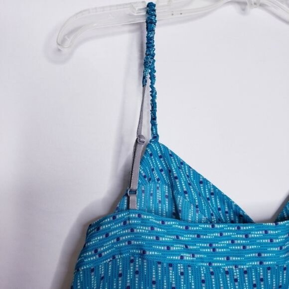 BCBGeneration Y2K Blue Button Front Printed Tank Top Women's Size Large - Picture 6 of 9